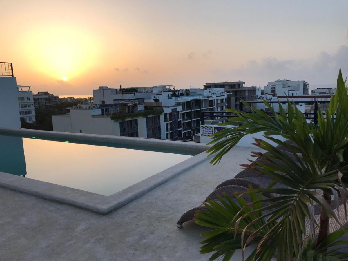 Rentas Vacacionales Torre Diez Playa del Carmen Exterior photo